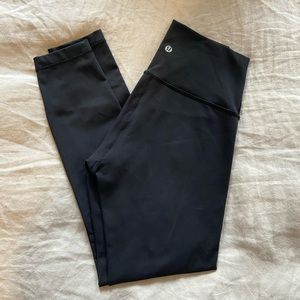 Lulu Lemon Wunder Under Leggings Size 6
